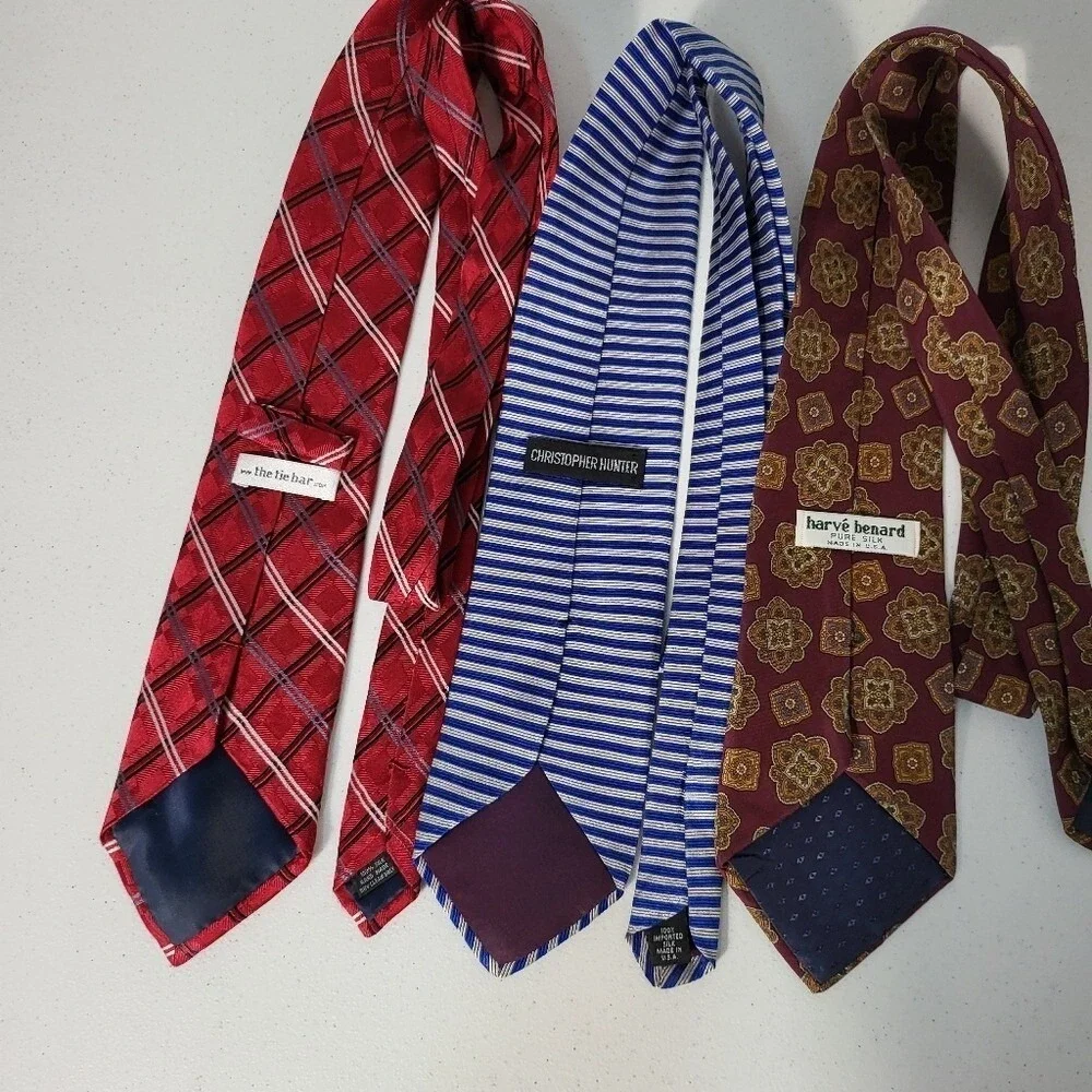 Bundle Of 3 Elegant Red, Blue, And Brown Men's Ties Set